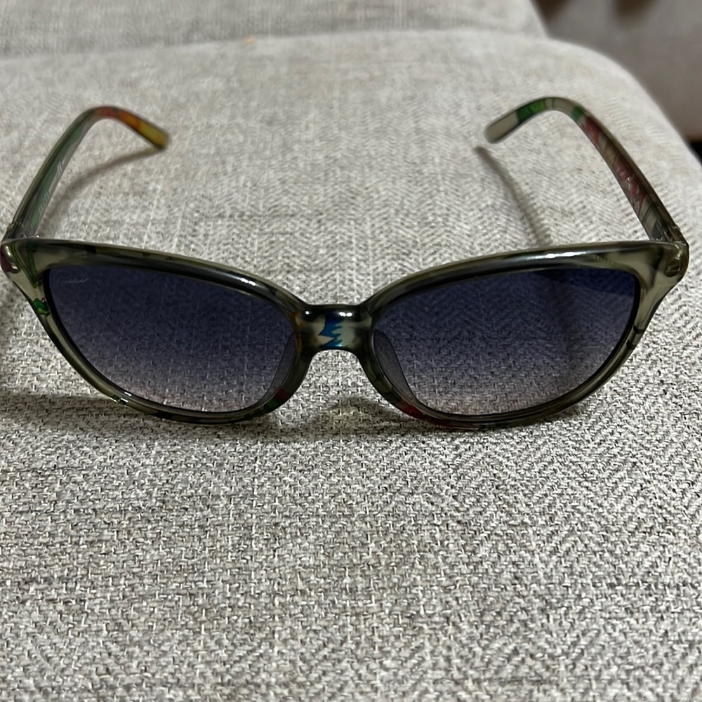 GUCCI GG-3635 floral sunglasses. Great condition